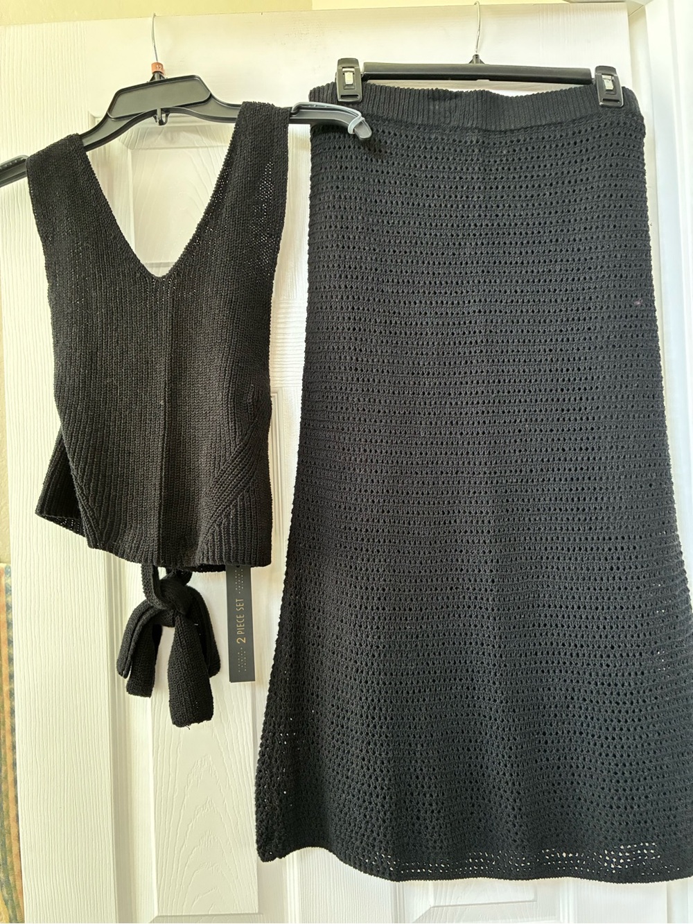 House of Harlow 1960 Black Knit A-Line Skirt and criss cross open-back top - Picture 1 of 7